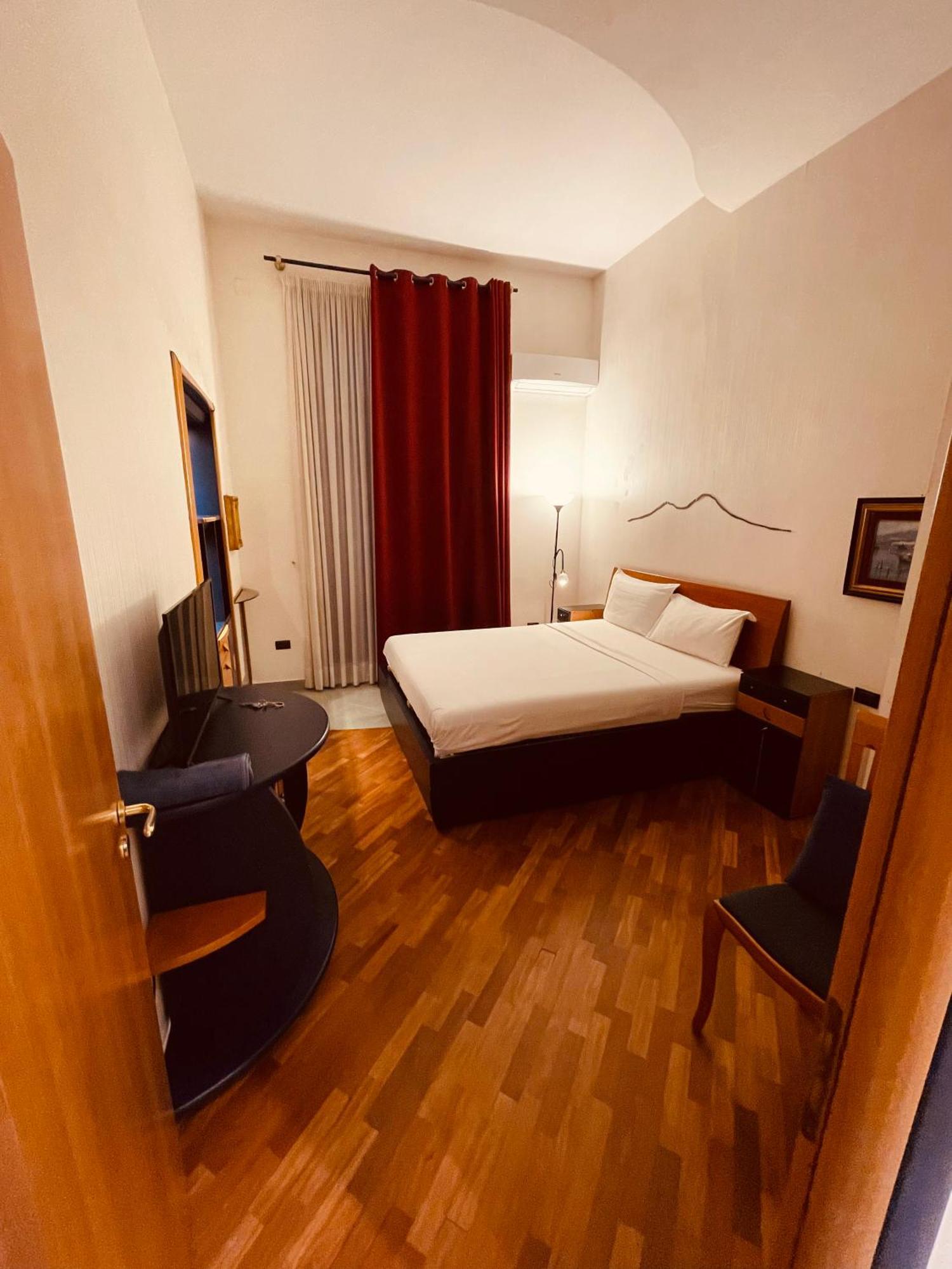 Nova Rooms Naples Exterior photo